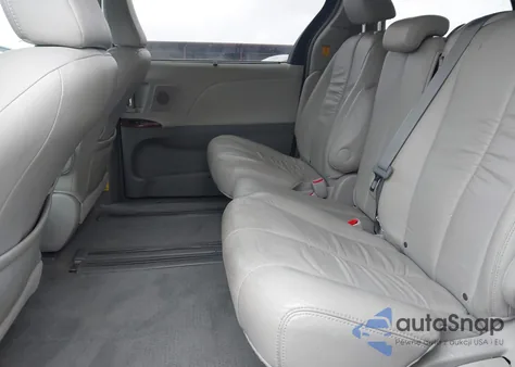 2012 Toyota Sienna Xle V6 8 Passenger from USA, damaged, VIN 5TDYK3DC4CS201095